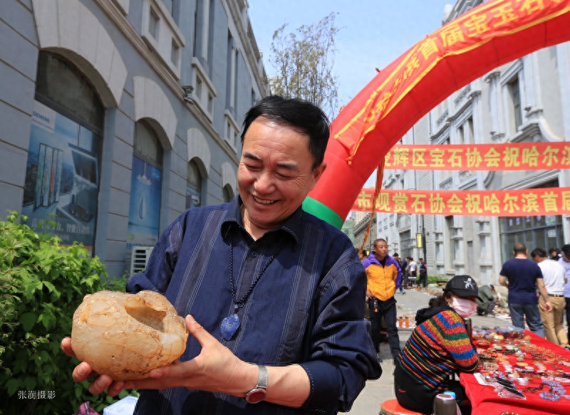 小鸟小猪小鱼 这里嫩江流域的象形玛瑙石可以开个动物园